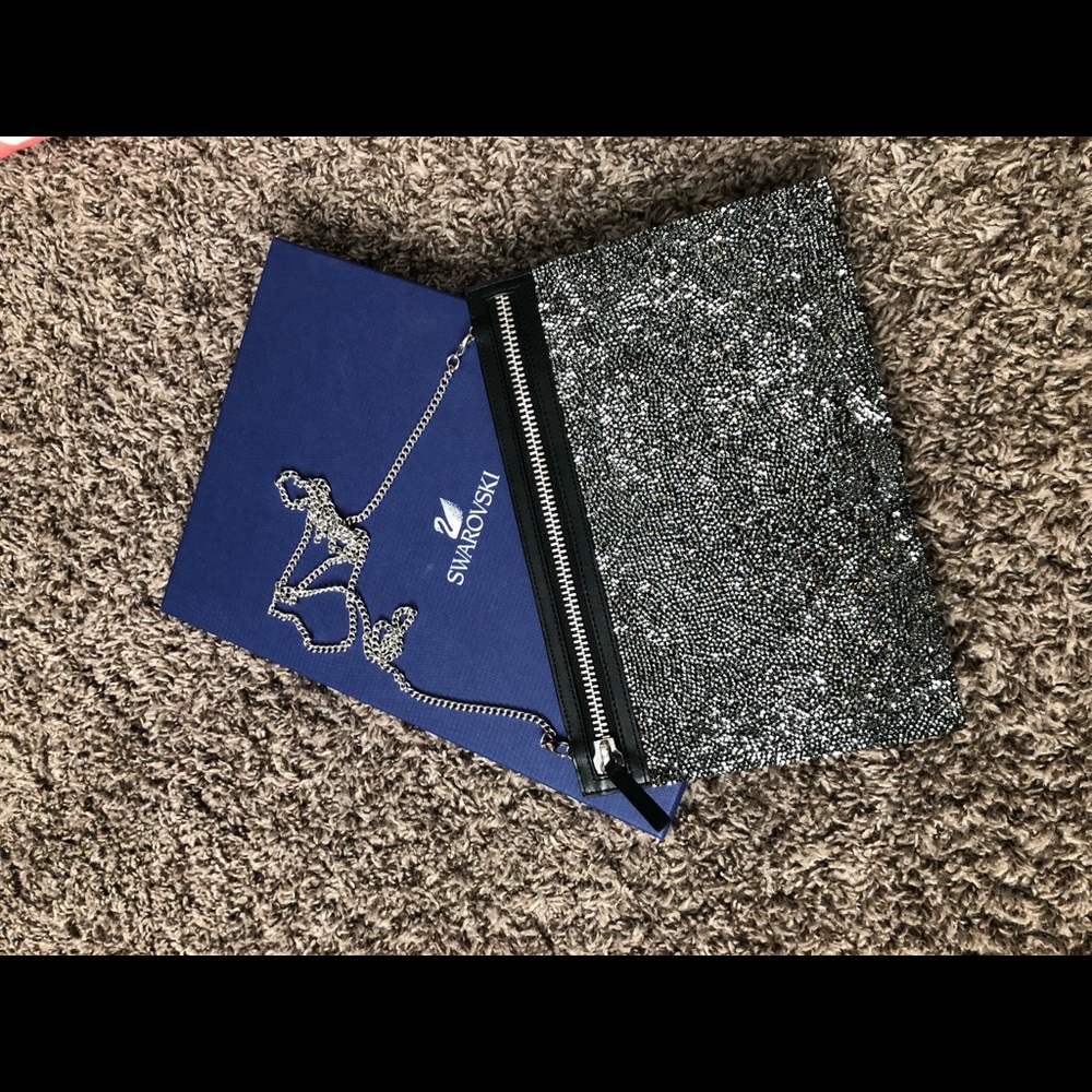 Swarovski crystal clutch with chain detachable